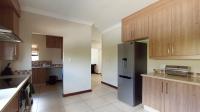 Kitchen - 20 square meters of property in Savanna Hills Estate