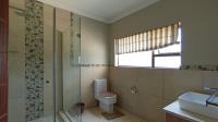 Bathroom 1 - 8 square meters of property in Savanna Hills Estate