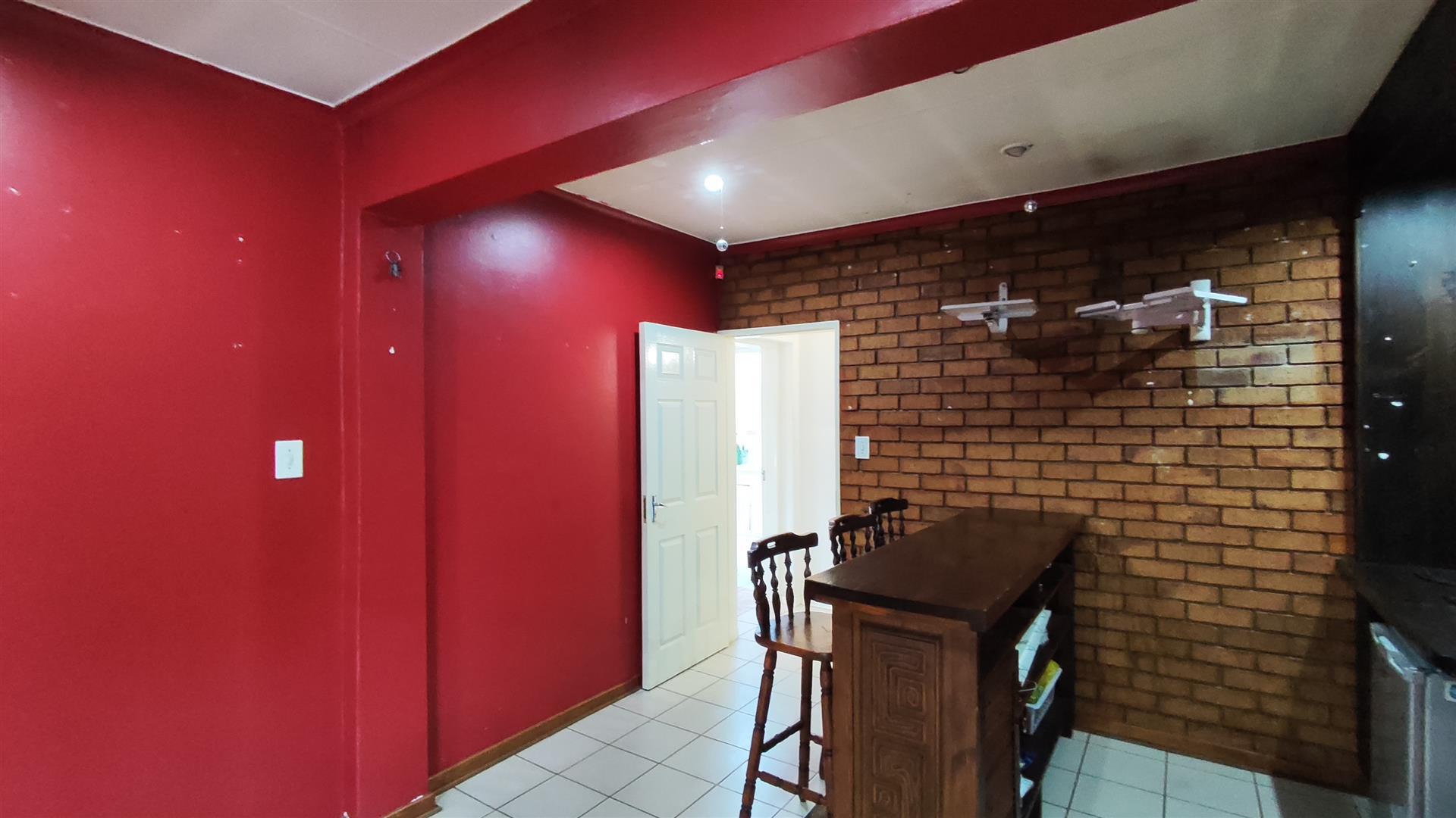 Entertainment - 73 square meters of property in Klopperpark