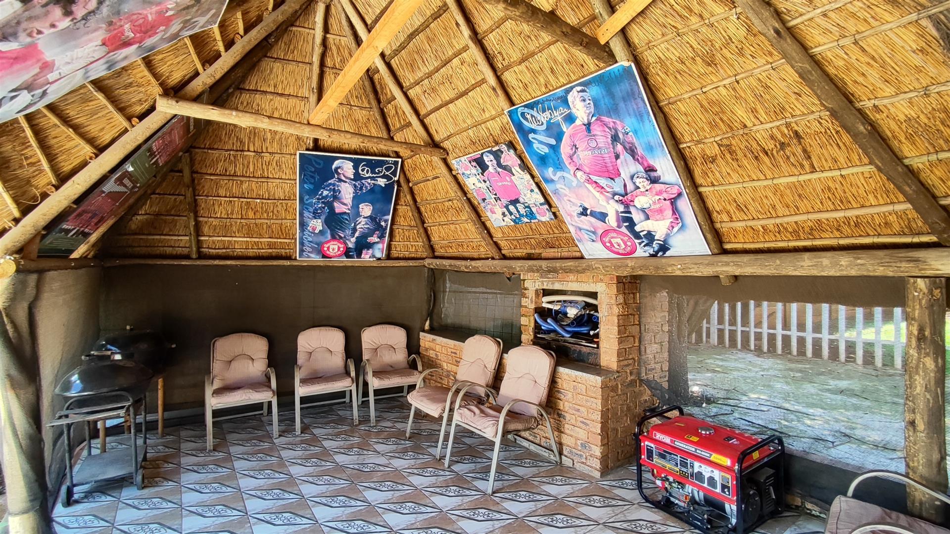 Entertainment - 73 square meters of property in Klopperpark