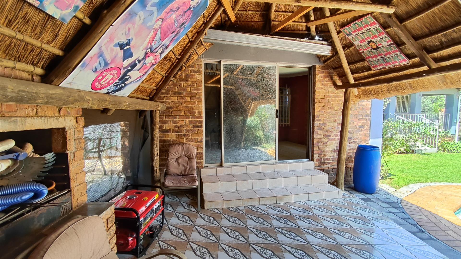 Entertainment - 73 square meters of property in Klopperpark