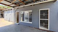 Flatlet - 31 square meters of property in Klopperpark