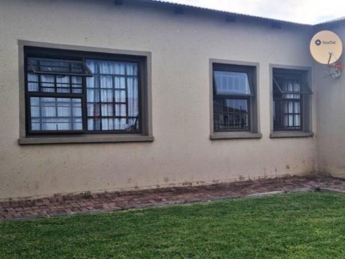 3 Bedroom House for Sale For Sale in Brits - MR620849