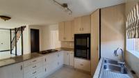 Kitchen - 20 square meters of property in Bonaero Park
