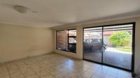 Bed Room 1 - 41 square meters of property in Bonaero Park