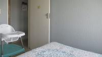 Bed Room 1 - 7 square meters of property in Mondeor
