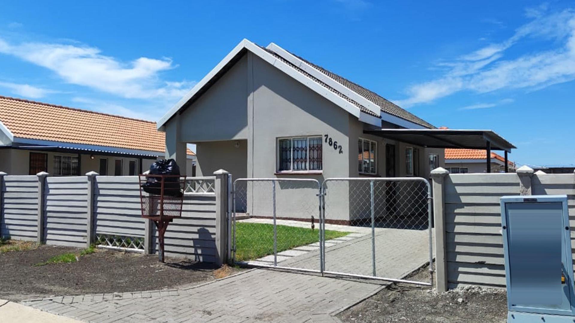 Front View of property in Freedom Park