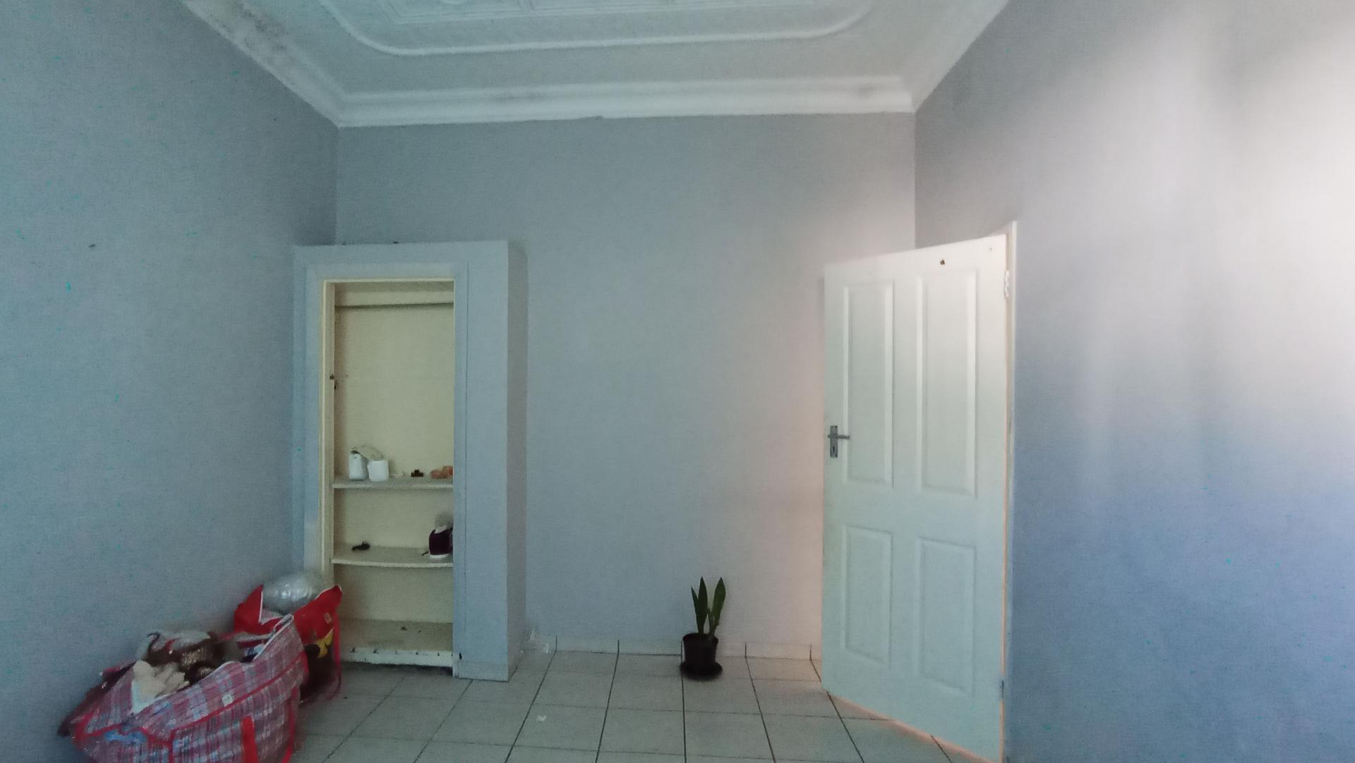 Bed Room 2 - 16 square meters of property in Orange Grove