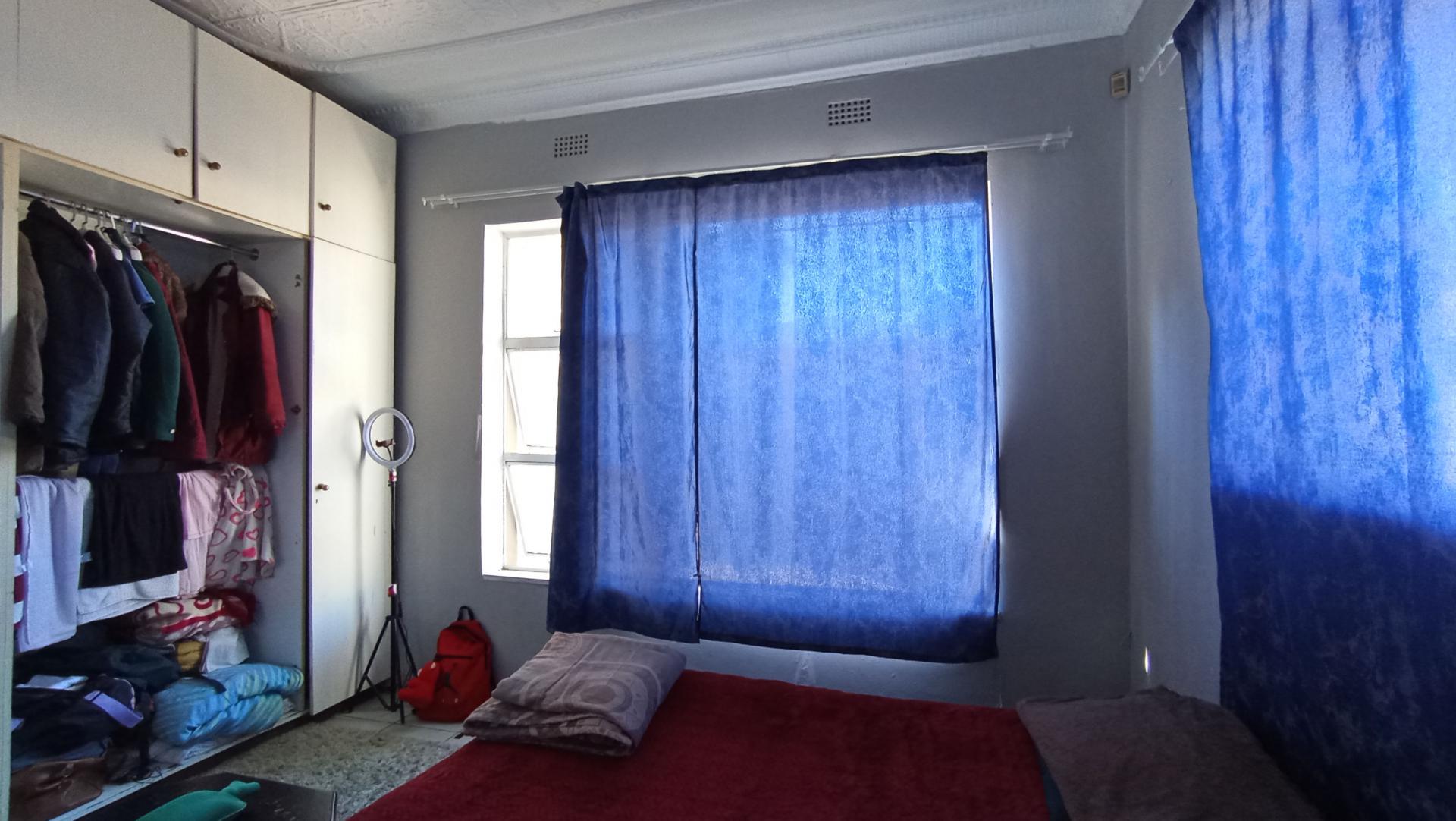Bed Room 3 - 20 square meters of property in Orange Grove