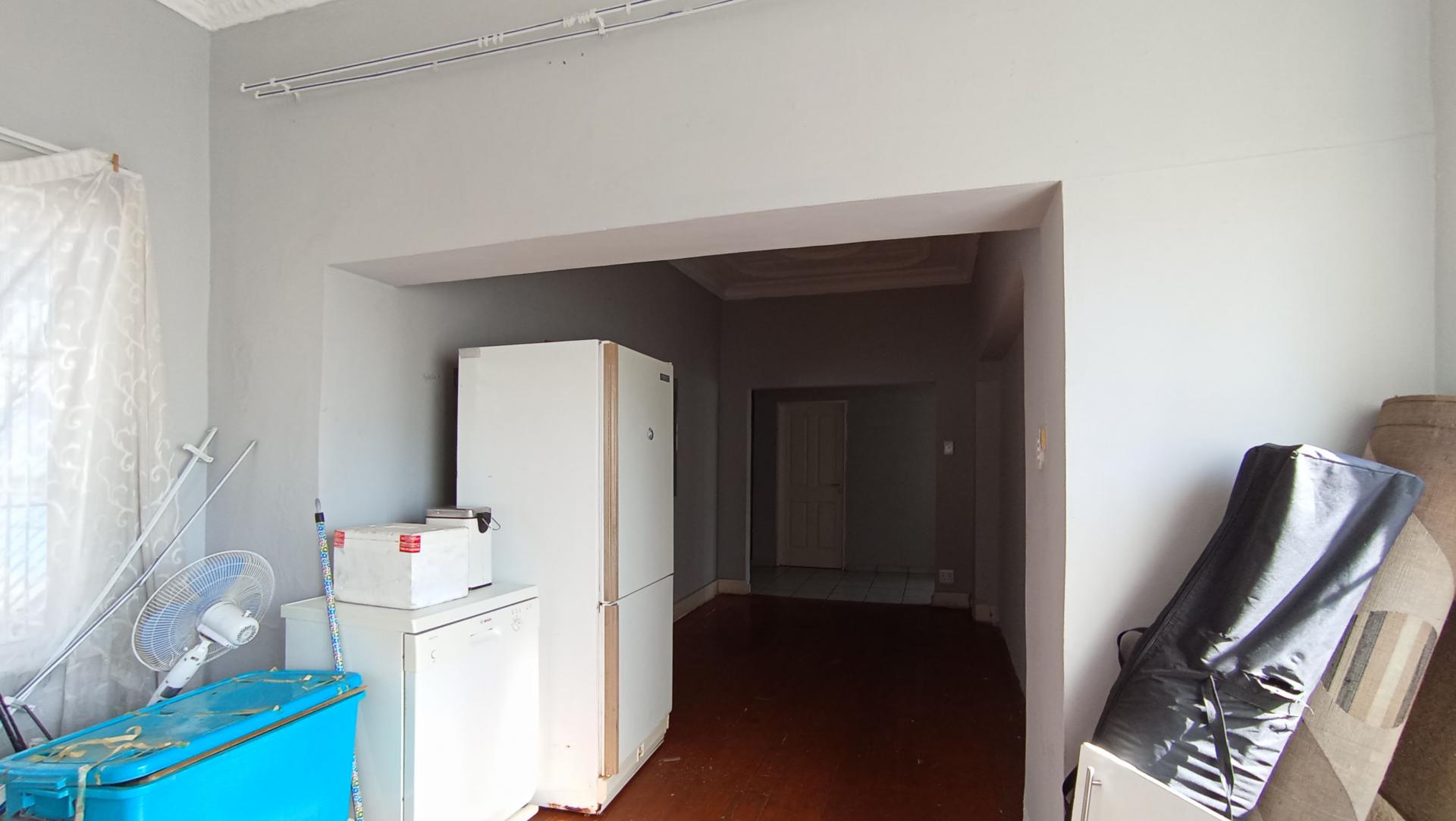 Spaces - 71 square meters of property in Orange Grove