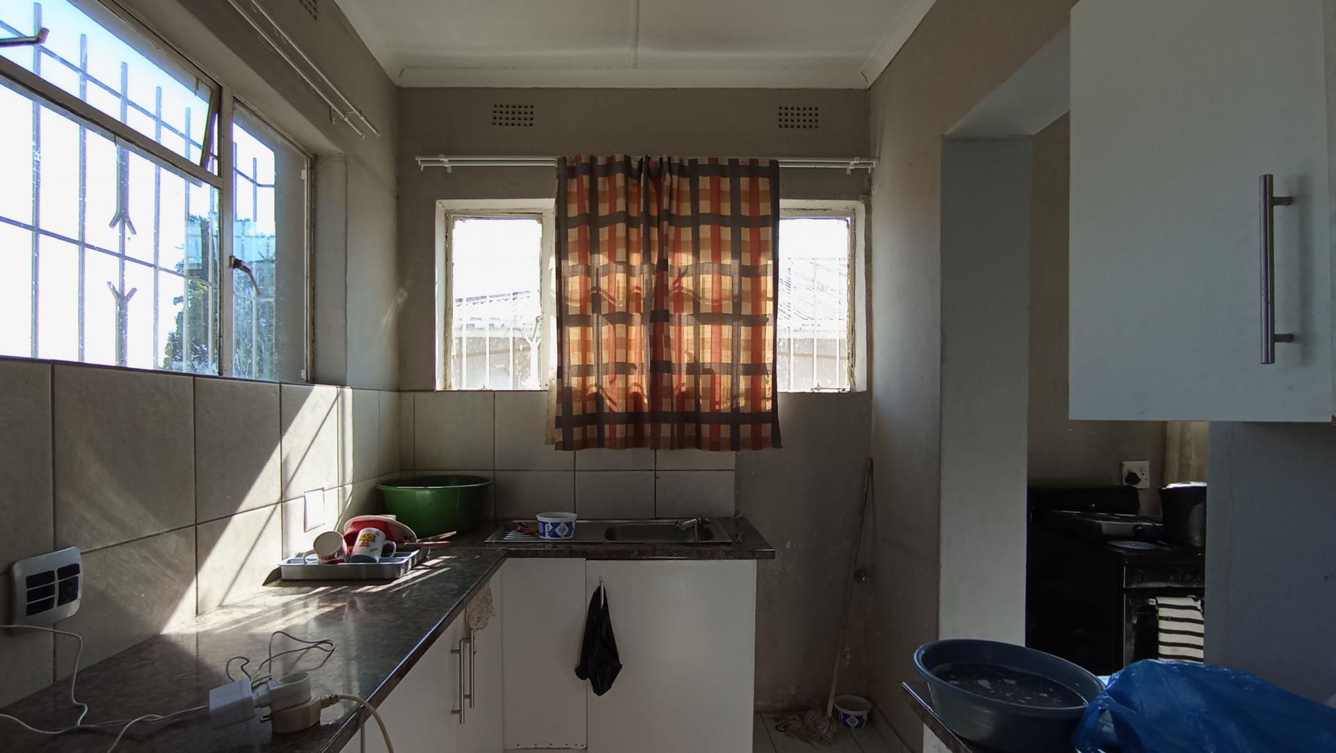 Scullery - 8 square meters of property in Orange Grove