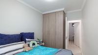 Bed Room 1 - 10 square meters of property in Halfway Gardens