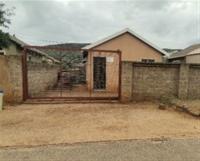 Garage of property in Mahube Valley