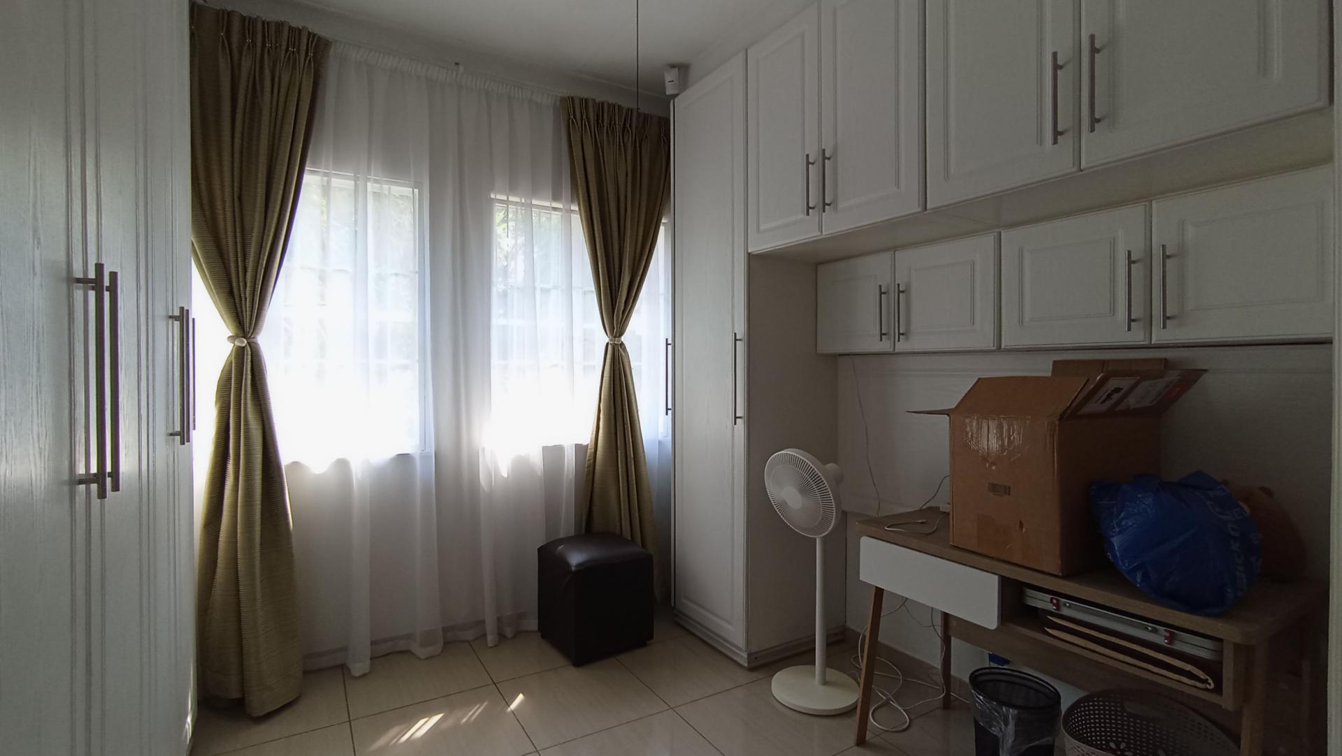 Bed Room 2 - 11 square meters of property in Kelvin