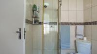 Main Bathroom - 7 square meters of property in Kelvin