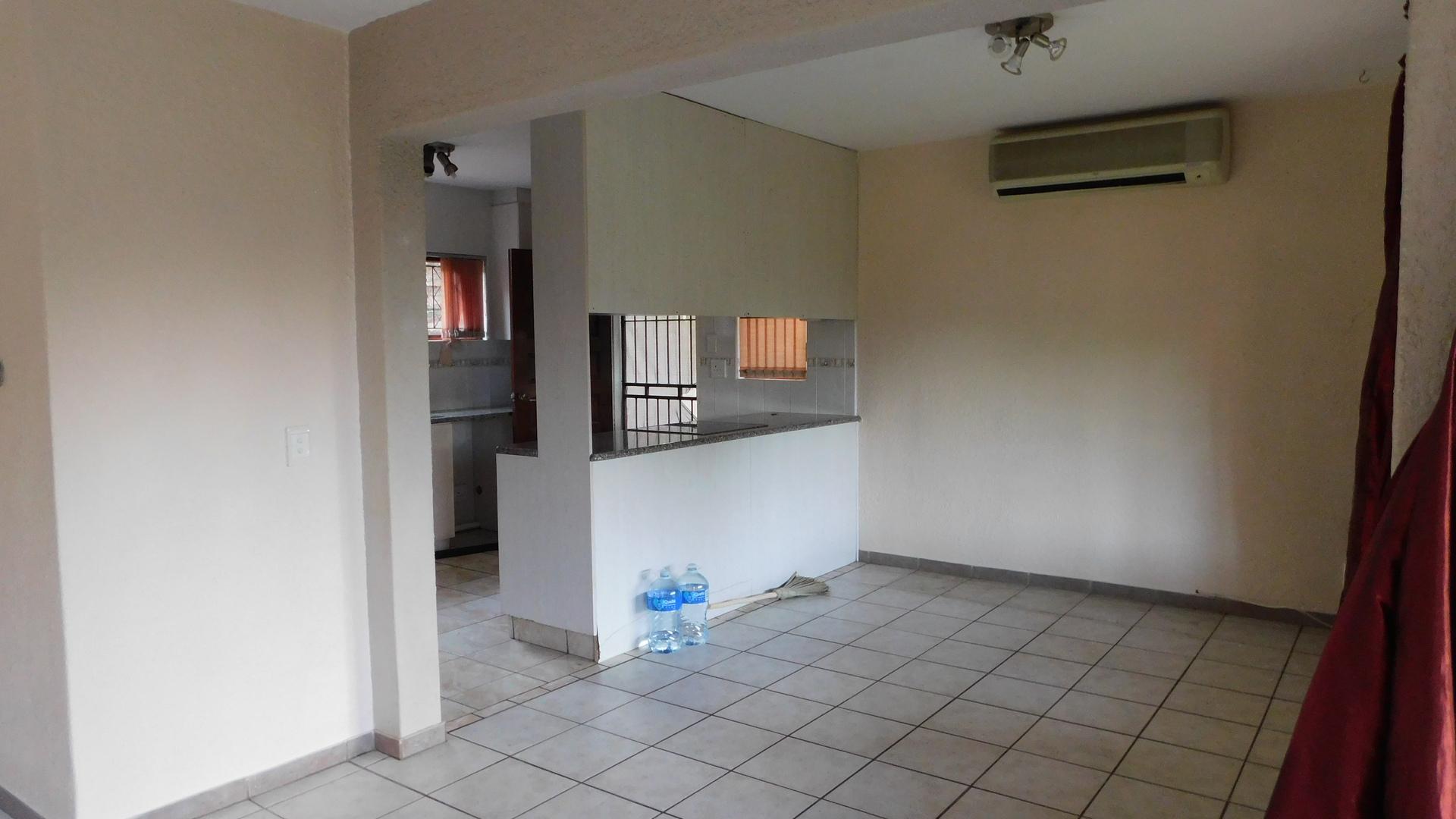 Dining Room - 13 square meters of property in Kingsburgh