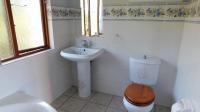 Main Bathroom - 4 square meters of property in Kingsburgh