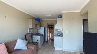 Lounges - 15 square meters of property in Montana Tuine