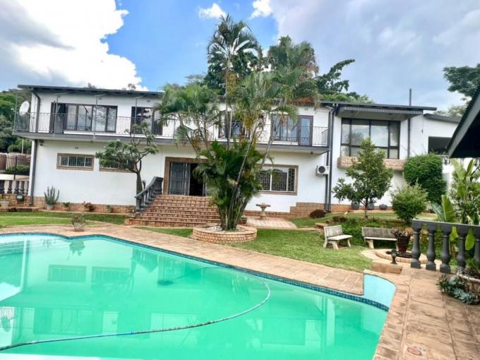 6 Bedroom House for Sale For Sale in Protea Park Remove - MR621384