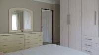 Main Bedroom - 16 square meters of property in Brackenhurst