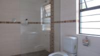 Bathroom 1 - 6 square meters of property in Brackenhurst