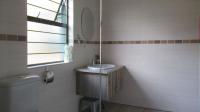 Bathroom 1 - 6 square meters of property in Brackenhurst