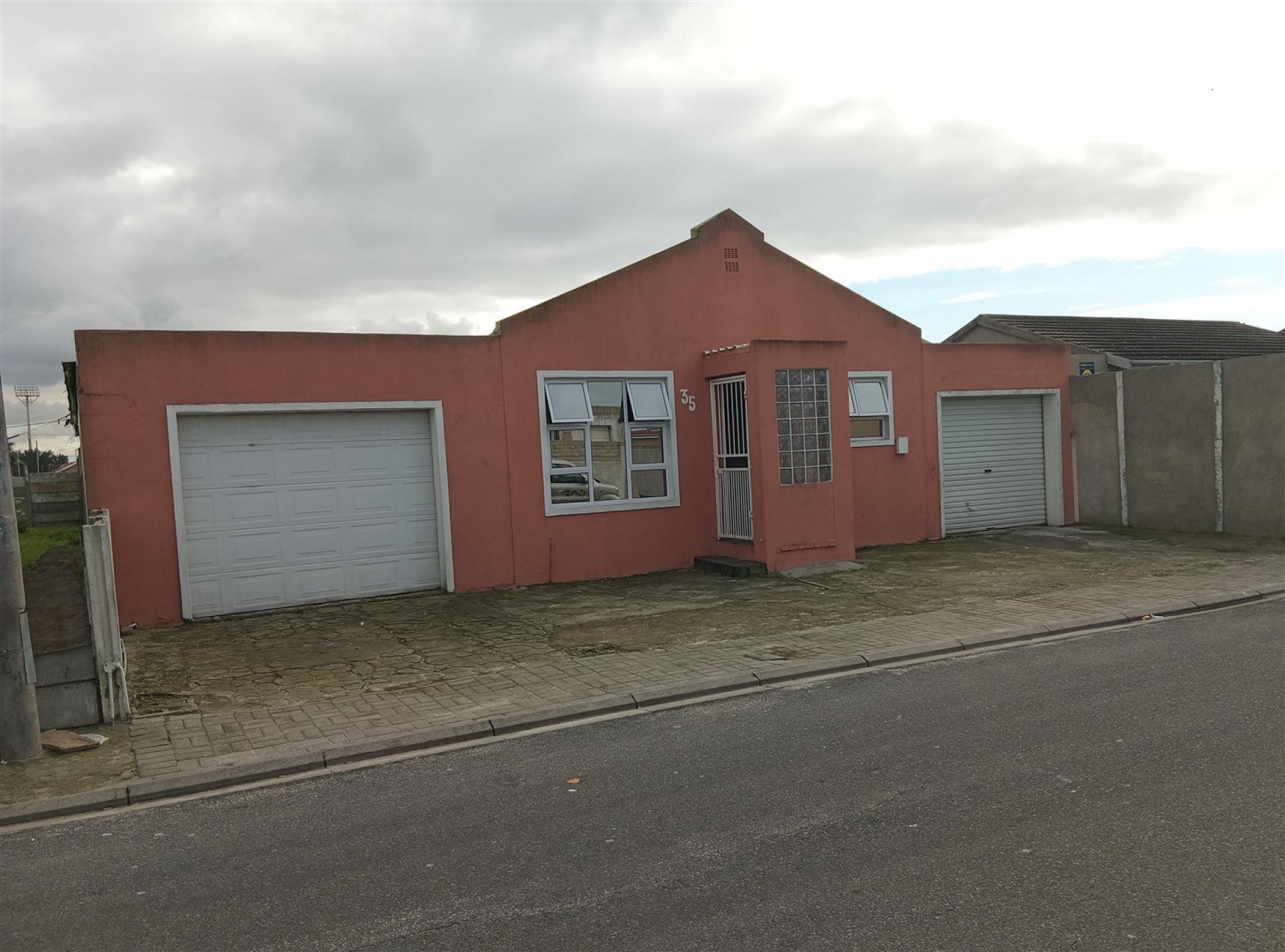 Front View of property in Weltevreden Valley