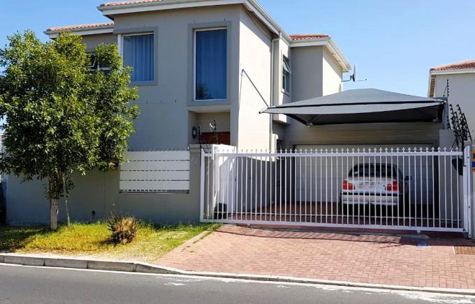 3 Bedroom House for Sale For Sale in Parklands - MR621528