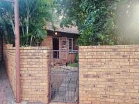 3 Bedroom 2 Bathroom Simplex for Sale for sale in Safarituine