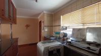 Kitchen - 14 square meters of property in Sundowner