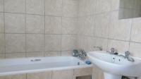 Bathroom 1 - 5 square meters of property in Ferndale - JHB