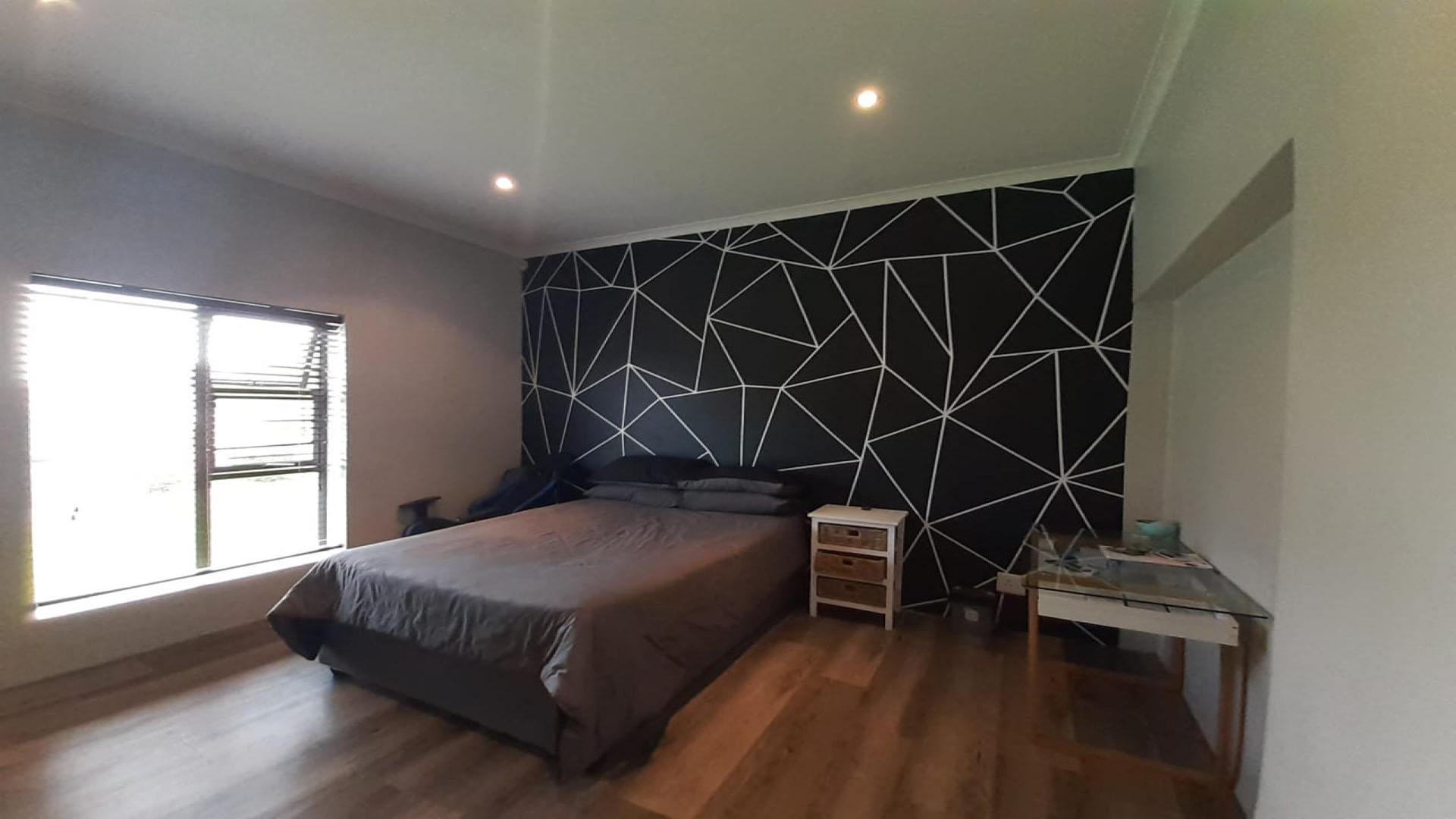 Bed Room 4 of property in Sunridge Park