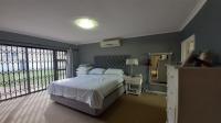 Bed Room 1 of property in Sunridge Park