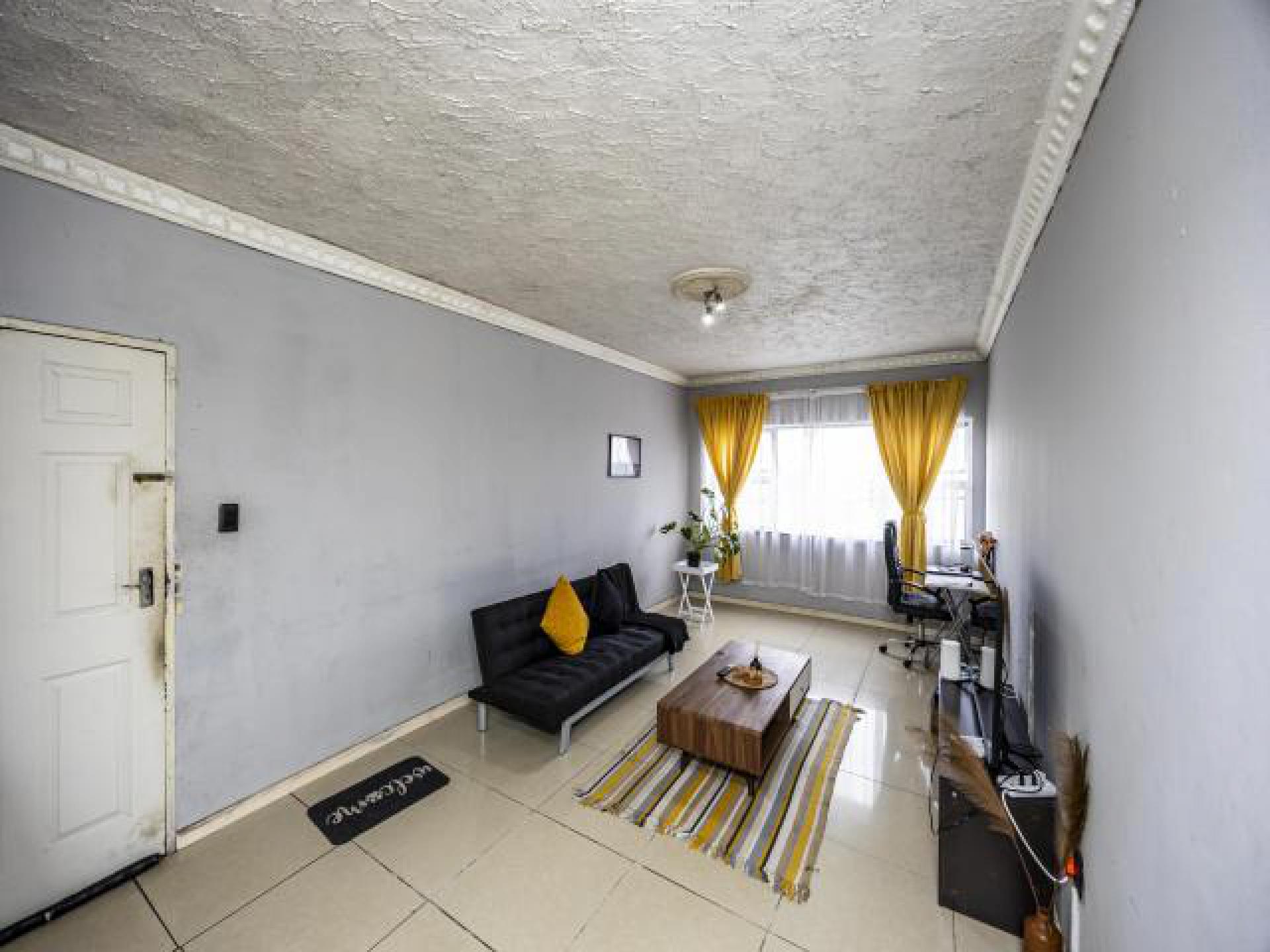 Lounges of property in East London