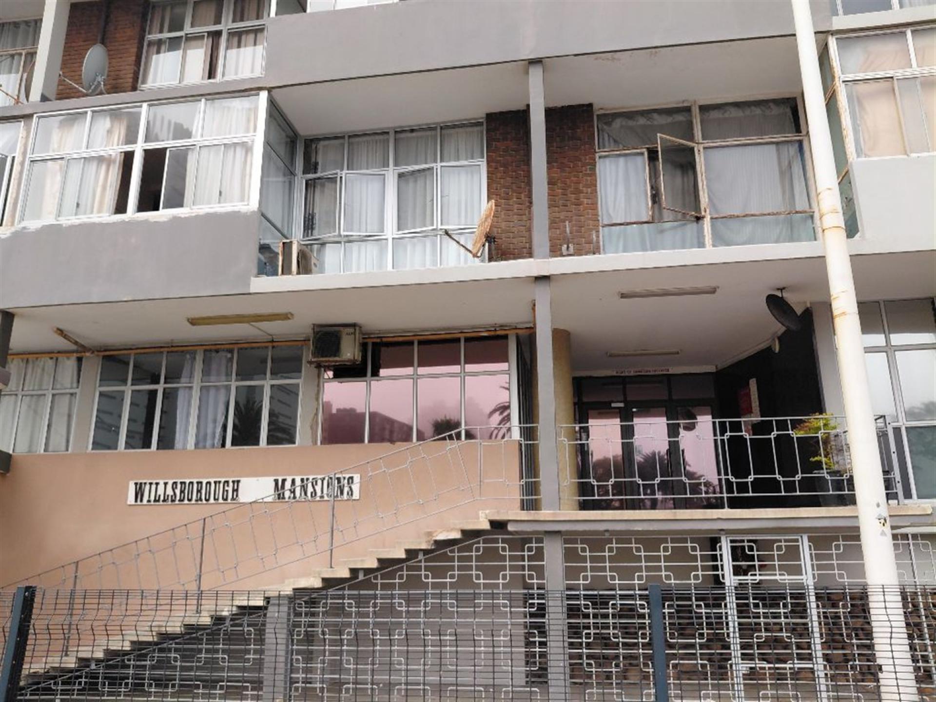 Front View of property in Durban Central