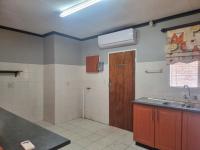  of property in Geelhoutpark