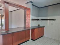  of property in Geelhoutpark