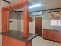  of property in Geelhoutpark