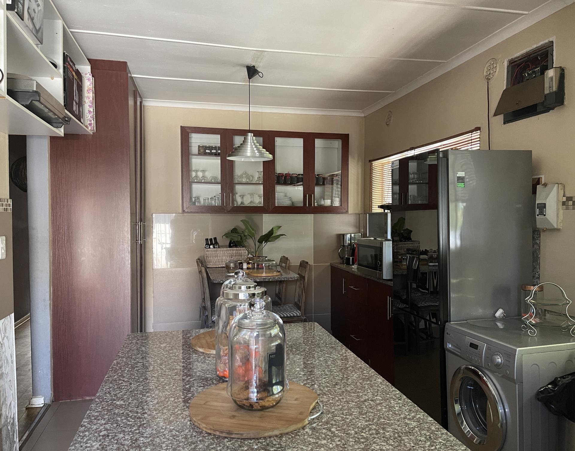 4 Bedroom House for Sale For Sale in Kuils River MR622121
