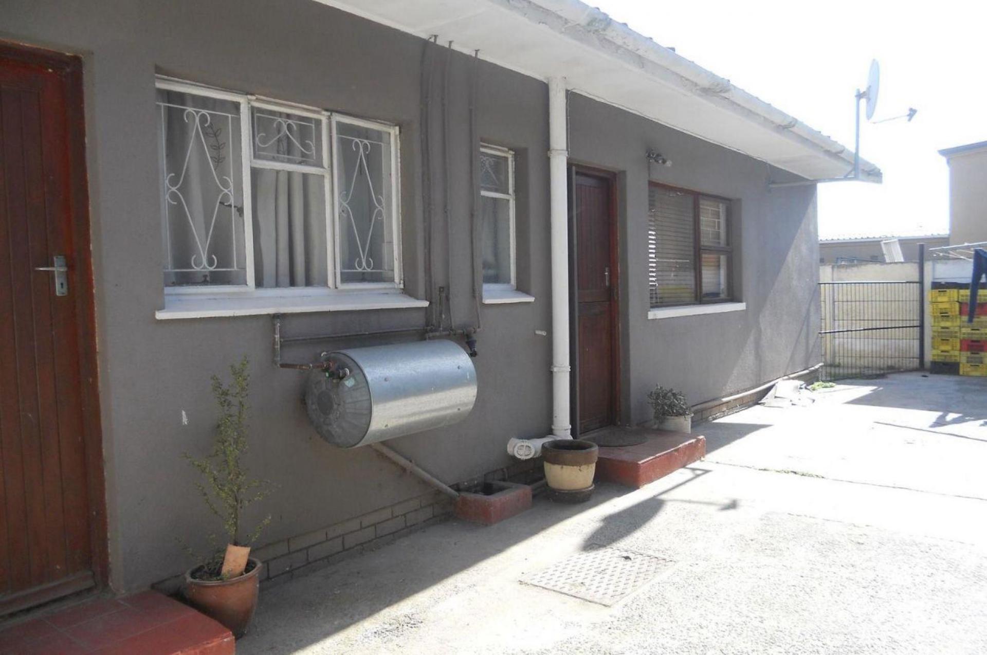 4 Bedroom House for Sale For Sale in Kuils River MR622121