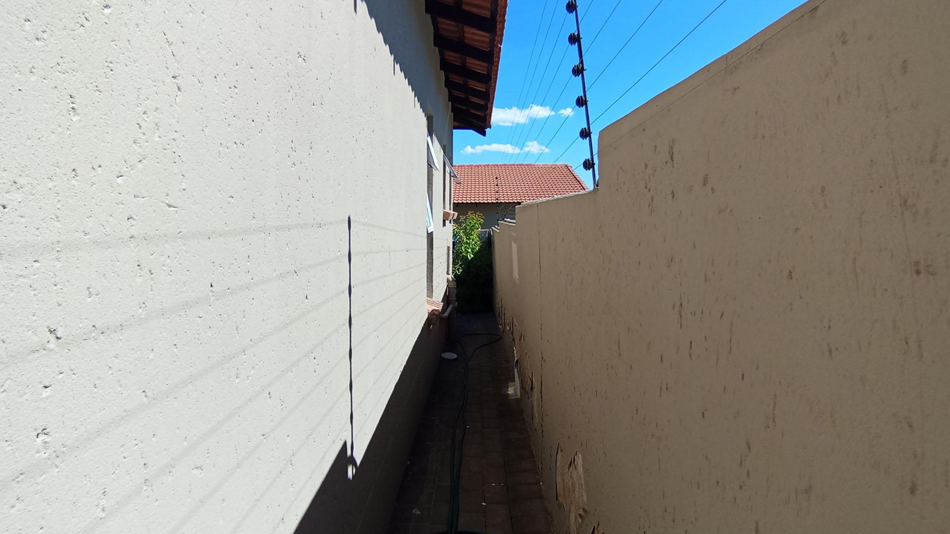 Backyard of property in Vorna Valley