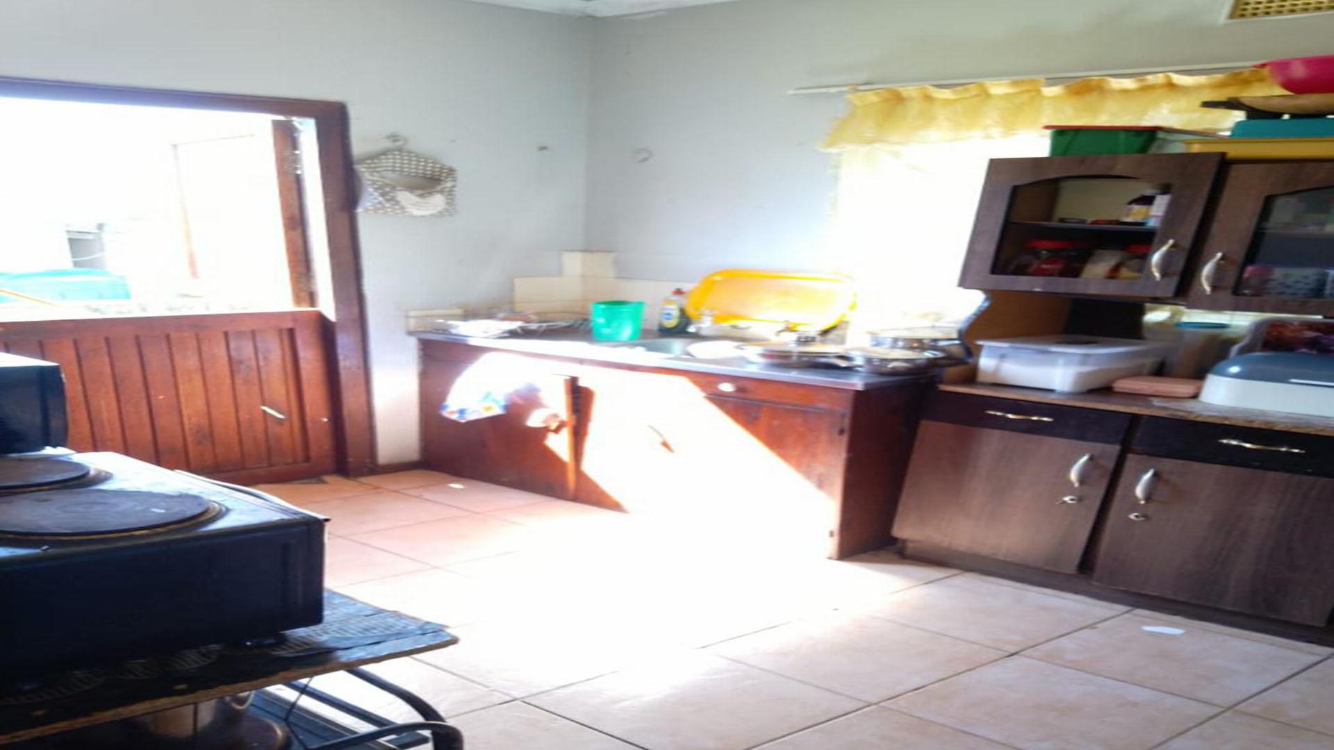 Kitchen of property in KwaMsane