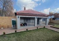Front View of property in Malvern