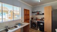 Kitchen - 16 square meters of property in Sasolburg