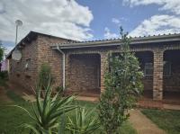 Front View of property in Hankey