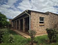 Front View of property in Hankey