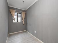Bed Room 1 of property in Kleinvlei