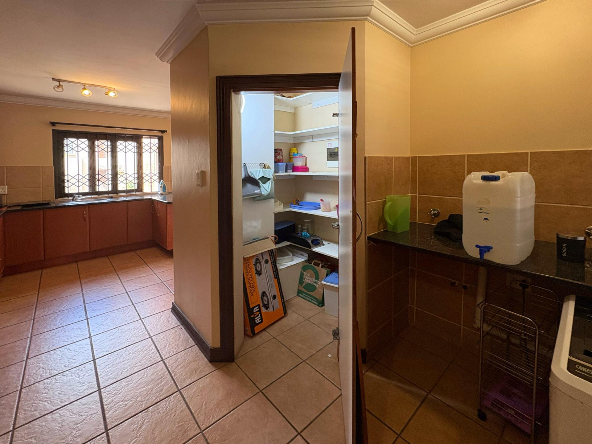 Kitchen of property in Montana Tuine