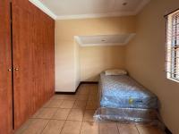 Bed Room 1 of property in Montana Tuine