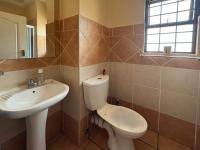 Bathroom 1 of property in Montana Tuine